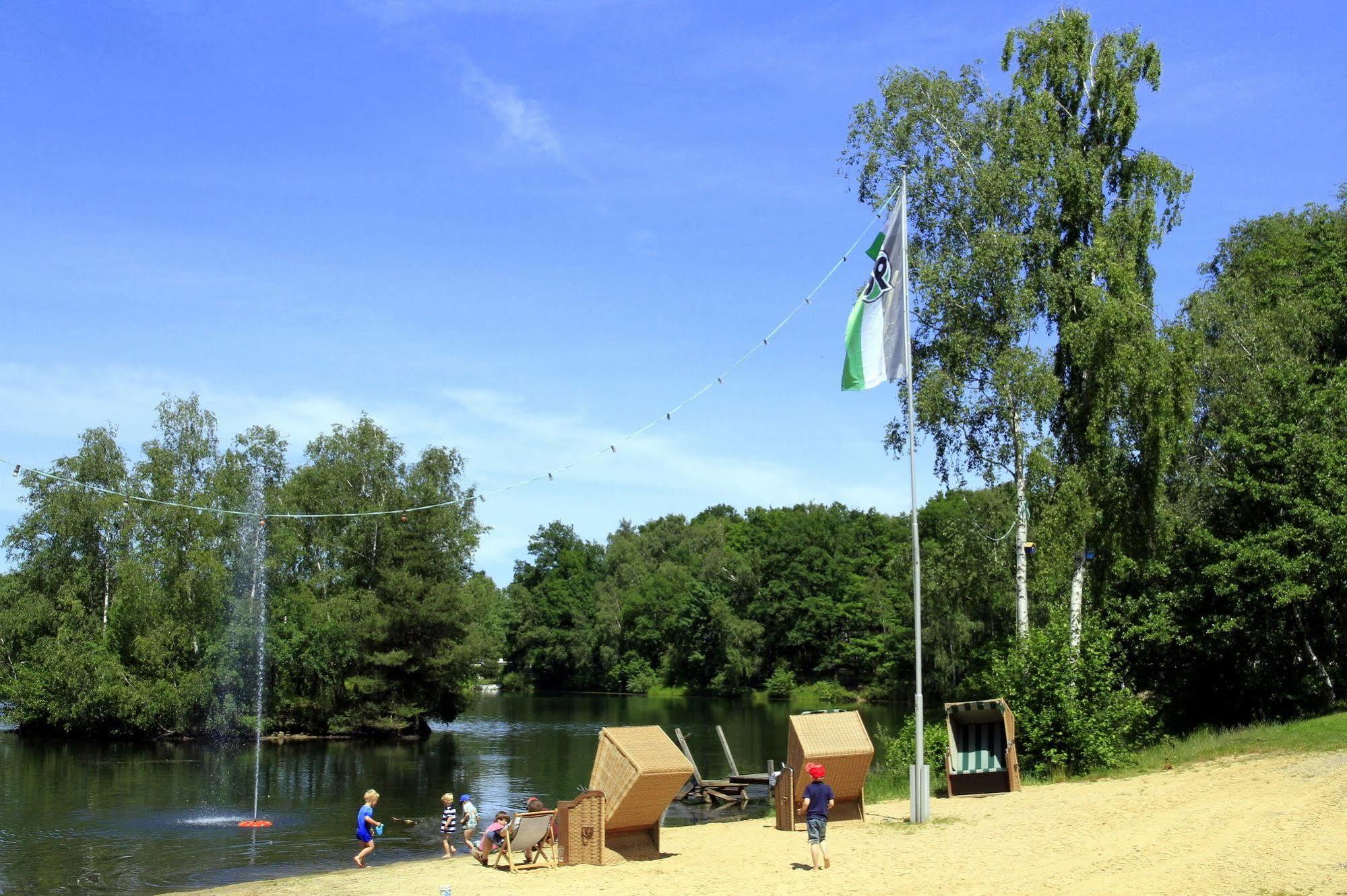 Hotel Am Springhorstsee Гроссбургведель Экстерьер фото